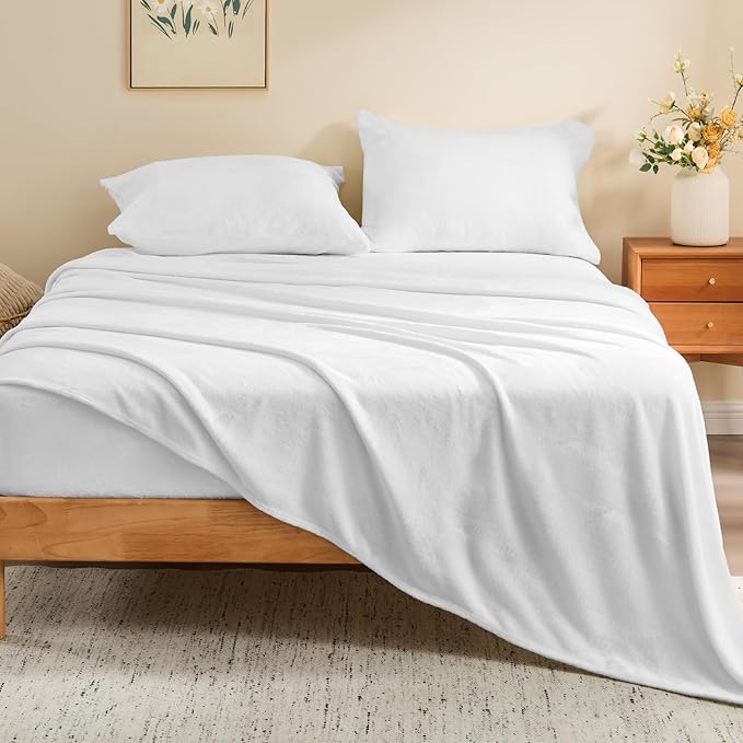 BEDELITE Flannel Sheets Full Size Bright White - Super Soft Fleece Sheets Set Fluffy Extra Plush, 4 Piece(Include Fitted Sheet, Flat Sheet, 2 Pillowcases)