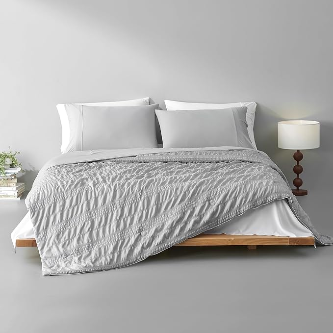 Cozy Bliss Seersucker Cooling Comforter Twin Size, Q-Max 0.45 Reversible Lightweight Cooling Blanket, Breathable Silk Smooth Summer Bedding Quilt for Hot Sleepers Night Sweats Light Grey