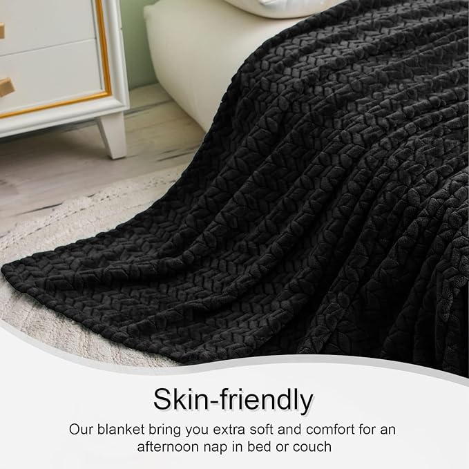 Exclusivo Mezcla Fleece Queen Size Blanket for Bed, 90x90 Inches Soft Cozy Jacquard Flannel Blankets, Lightweight Fuzzy Plush Warm for Women, Black