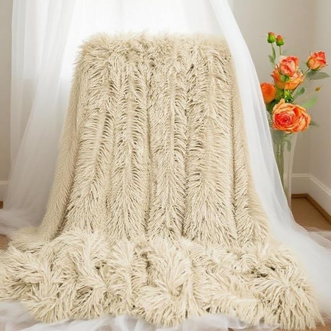 Luxurious Shaggy Throw Blanket, Faux Fur Furry Fuzzy Blanket, Long Pile Plush, Soft Fluffy Texture for Couch, Bed, Living Room Decor(63x79 Inches,Khaki)
