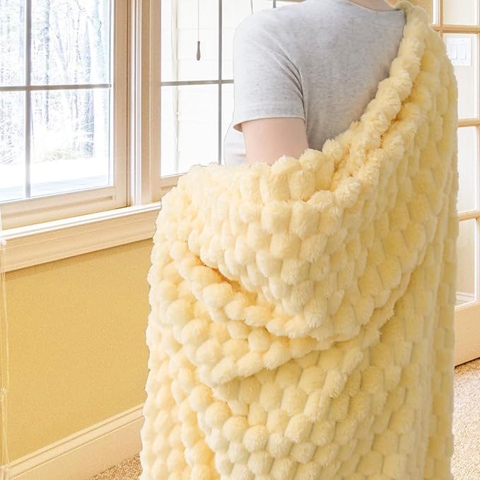 Vessia Flannel Fleece Throw Blanket, 3D Jacquard Light Yellow Fuzzy and Warm Blanket for Couch, Sofa, Bed, 300GSM Super Soft Touch Cozy Home Decor for All Seasons (50x70 inches)