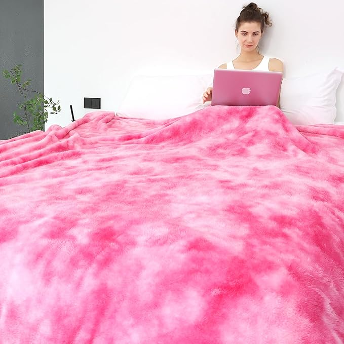 Pink Throw Blanket for Women, Soft Cozy Fleece Blanket for Couch Bed, Warm Fluffy Decorative Blanket, Birthday Valentine’s Day Galentine’s Mother’s Day for Mom Wife Girlfriend Sister