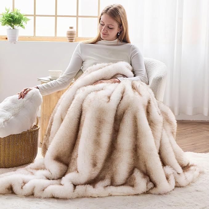 NEWCOSPLAY Faux Fur Twin Blanket Beige Luxury Fluffy Thick Warm Blanket for Couch Sofa Bed 1000GSM (Beige Thick, Twin(60"x80"))