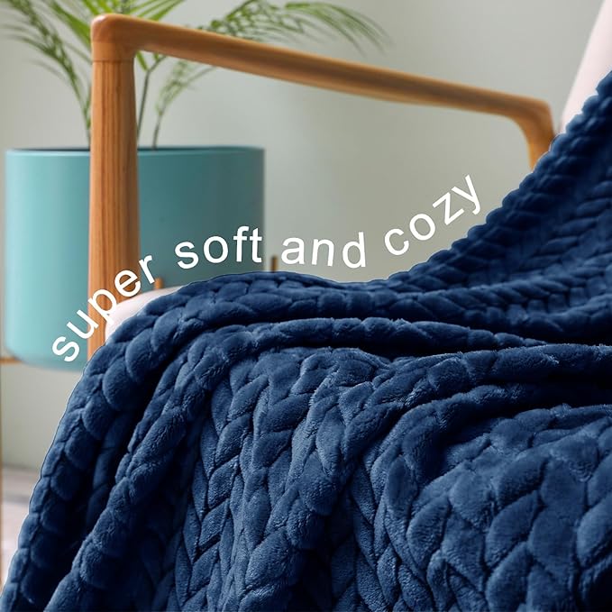 Exclusivo Mezcla Fleece Twin Size Blanket for Bed, 60x80 Inches Soft Cozy Jacquard Flannel Blankets, Lightweight Fuzzy Plush Warm for Women, Navy Blue
