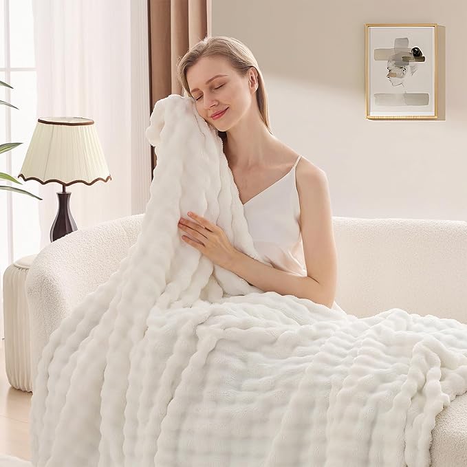 3D Bubble Plush Blanket Textured Fleece Throw Soft Warm Cozy Blanket Couch Bed Twin Snow White 60x80 Inches
