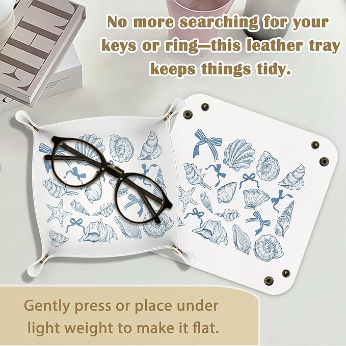 Coastal Preppy Beach Seashell Jewelry Valet Tray for Women, Beach Gifts PU Leather Catchall Beside Caddy Nightstand Organizer Tray for Jewelry Rings Watches Keys and Accessories, 7.87x7.87in