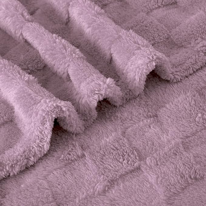 Light Purple Fleece Throw Blanket 60”×80” for Couch Sofa Bed,Super Soft Cozy Plush Microfiber Flannel Blanket with 3D Checkered Design Lightweight for Adults,Woman,Girls