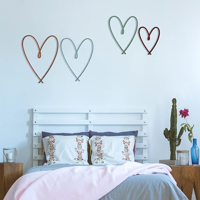 Pangda 4 Pieces Metal Heart Wall Art Decor Love Heart Wall Sign Ornaments for Bedroom Living Room Decoration(Multi Colors)