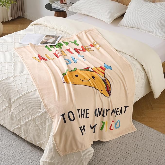Funny Valentine’s Day Gift for Him or Her – Cute Taco Fleece Throw Blanket, Soft & Cozy Romantic Throw for Couples