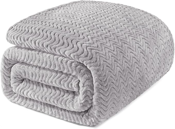 Exclusivo Mezcla Queen Blanket for Bed, Cozy Lightweight Fleece Blankets for All Season, Decorative Giftable Fuzzy Plush Wave Textured Suitable for Women, Men, Light Grey, 90x90 Inches