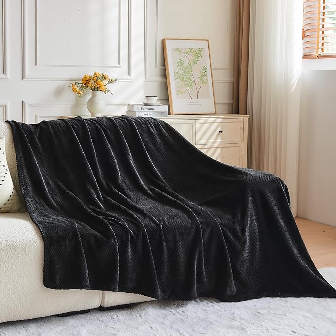 NEWCOSPLAY Super Soft Twin Blanket Black Premium Silky Flannel Fleece Leaves Pattern Lightweight Bed Blanket All Season Use (Black, Twin(60"x80"))
