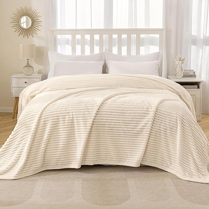 MIULEE Fleece Blanket King Size 90"x108" 300GSM Super Soft Lightweight Plush Striped, Cream White Warm Cozy Breathable Ribbed Blanket for Bed/Sofa/Couch