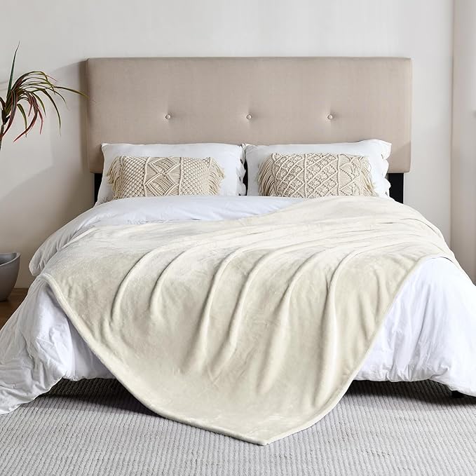 SOCHOW Flannel Fleece Blanket Twin Size, All Season Lightweight Super Soft Cozy Blanket for Bed or Couch, Linen, 60x80 inches