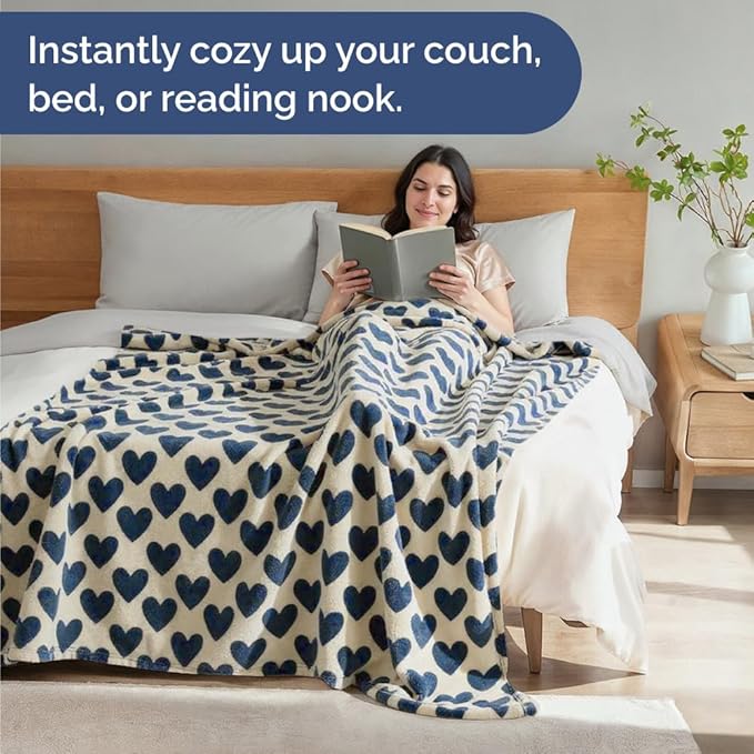 Ultra Soft Fleece Blanket Throw Size - Flannel Fleece Throw Blue Hearts Blanket - Lightweight for Couch Bed Chair - Thick, Cozy, Warm and Breathable - All Season Cozy, Anti-Static Microplush Bedding