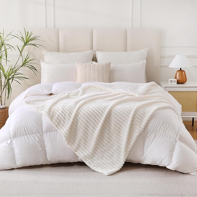 Cream White Sherpa Fleece Throw Blanket 50”×60” for Couch Sofa Bed, Double Side Soft Fuzzy Cozy Plush Thick Flannel Blanket with Striped Design Gift for Adults,Woman,Girls