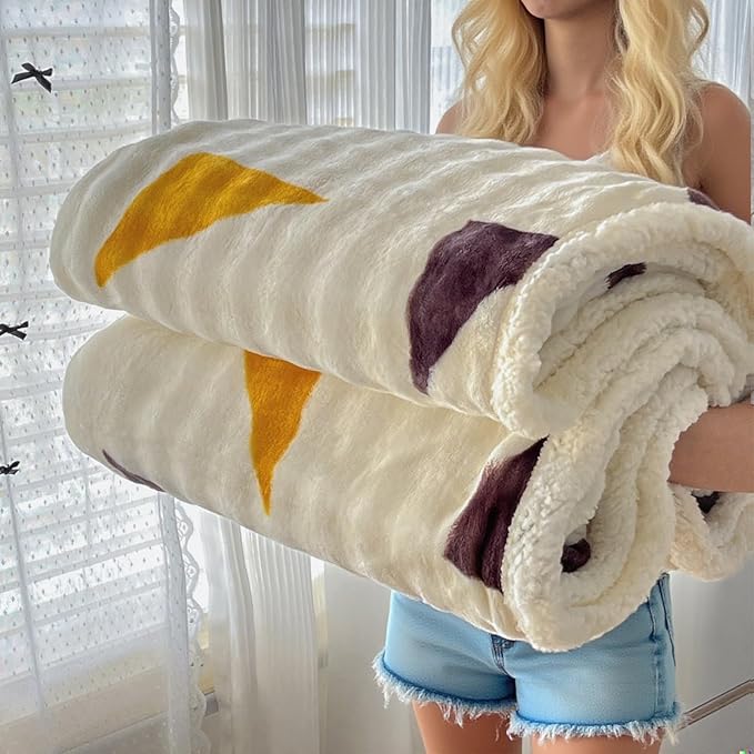 Twin Size Fleece Blanket Gift for Women - Fleece Plush Cozy Thick Warm Blanket, Soft Microfiber Bedding Bedroom Decor Winter 45x60 Inches