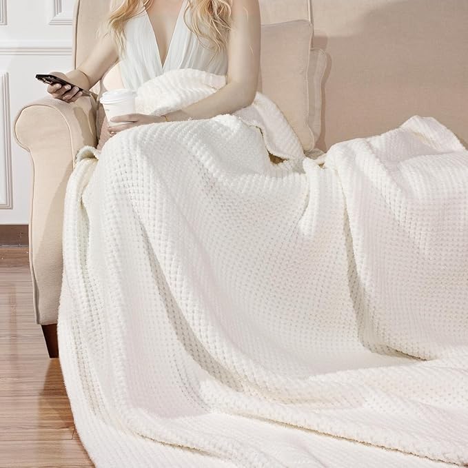 Waffle Knit Throw Blanket, Luxury Cozy Chunky Knit Throw Blanket for Couch, 50 x 60 Inch Thick Ultra-Soft Feather Yarn Knitted Blanket for Sofa, Bed, Home Decor - Off White