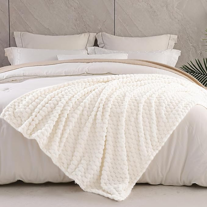Exclusivo Mezcla Fleece Twin Blanket for Bed, Extra Large Fuzzy Ivory Bed Blankets, Soft Cozy Plush Sofa Throws for All Seasons, 60x80 Inches