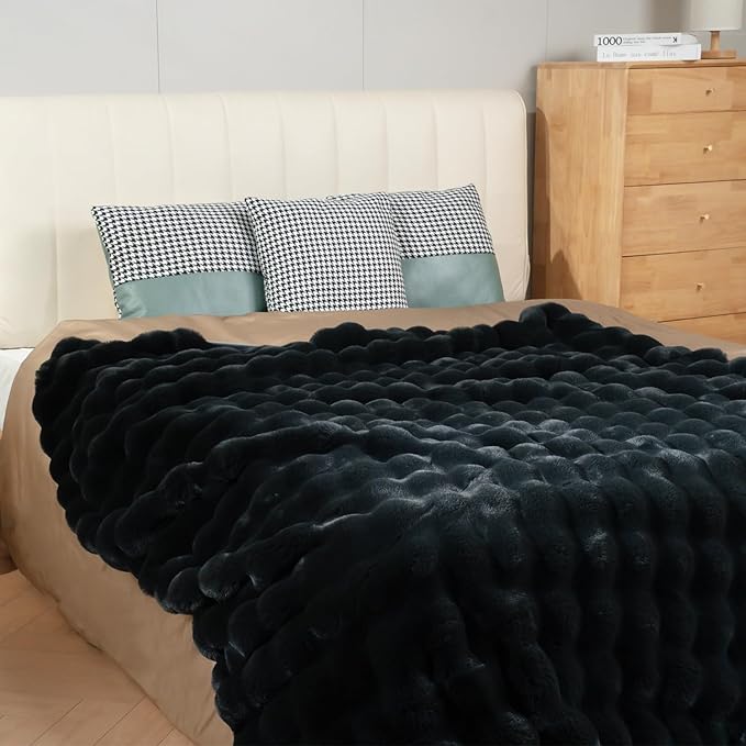 Super Comfort Oversized Warm Thick Bubble Luxury Plush Rabbit Faux Fur Throw Blanket, Fluffy Blanket,Soft Cozy Blanket for Couch Chair Bed Sofa Living Room (Black, 60inX80in)
