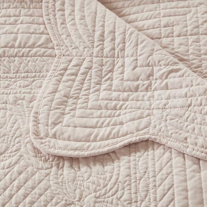 Madison Park Luxe Quilted Throw Blanket - Damask Stitching Design, Cotton Filled Spread, Ultra Soft, Cozy Bedding for Living Room Couch, Sofa, Bed, 60x72", Scalloped Borders Blush