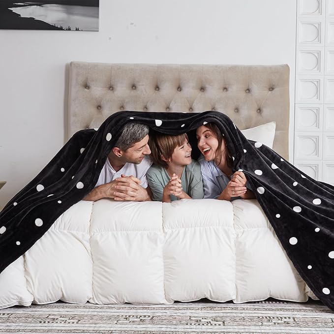 COOVA Oversized King Fleece Blanket 120x120 inches, Soft Cozy Warm Giant Extra Large 10'x10' Blanket for Bed, Sofa, Couch,Travel, Camping, California Huge Flannel Big Throw Blanket, Black/White Dots