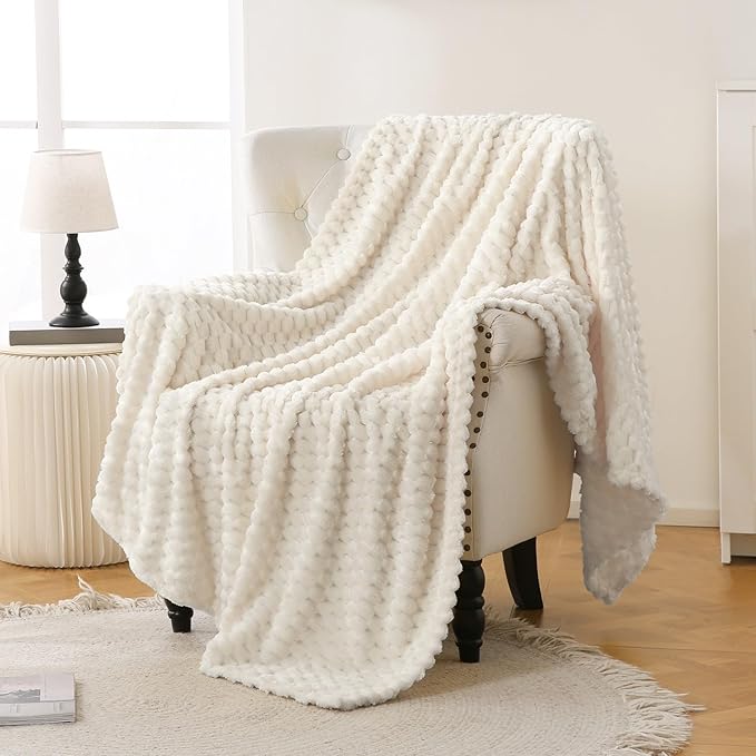 Bnuitland Ivory Flannel Throw Blanket (50X70 inches), 300 GSM Fleece Cozy Warm Soft Home Decor Lightweight Bed Sofa Blanket for Adults, Suitable for All Seasons.