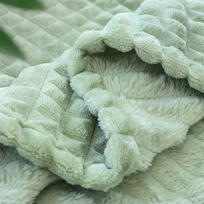 HOMRITAR Baby Blanket for Girls Boys Soft Fluffy Fleece Toddler Blanket Stereoscopic Grid, Warmer Comfort Reversible Lightweight Bed Blankets for Infant (Light Green, 30 x 40 Inch)