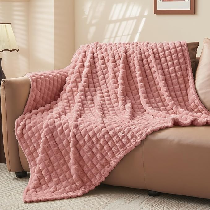 BEDELITE Dusty Pink Throw Blanket Twin Size for Bed- Super Soft and Warm 3D Checkered Fluffy Fuzzy Fleece Blanket, Luxurious Plush Cozy Blanket for Room Decor Fall and Winter, 60x80 inches