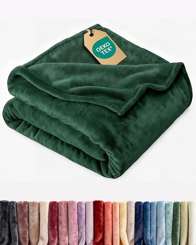 Ultra Soft Fleece Blanket King Size - Flannel Fleece Luxury King Blanket - Lightweight for Couch Bed Chair - Thick, Warm and Breathable - All Season Cozy Anti-Static Microplush Bedding, Forest Green