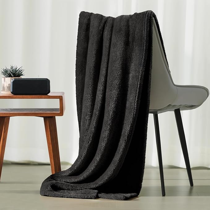 Plush Fleece Throw Blanket for Couch and Bed, Fluffy Fuzzy Cozy Queen-Size Soft Blankets All Season Use (60x80 Inches,Black)