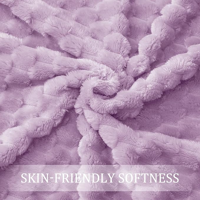 Exclusivo Mezcla Fleece Queen Blanket for Bed, Extra Large Fuzzy Lilac Purple Bed Blankets, Soft Cozy Plush Sofa Throws for All Seasons, 90x90 Inches