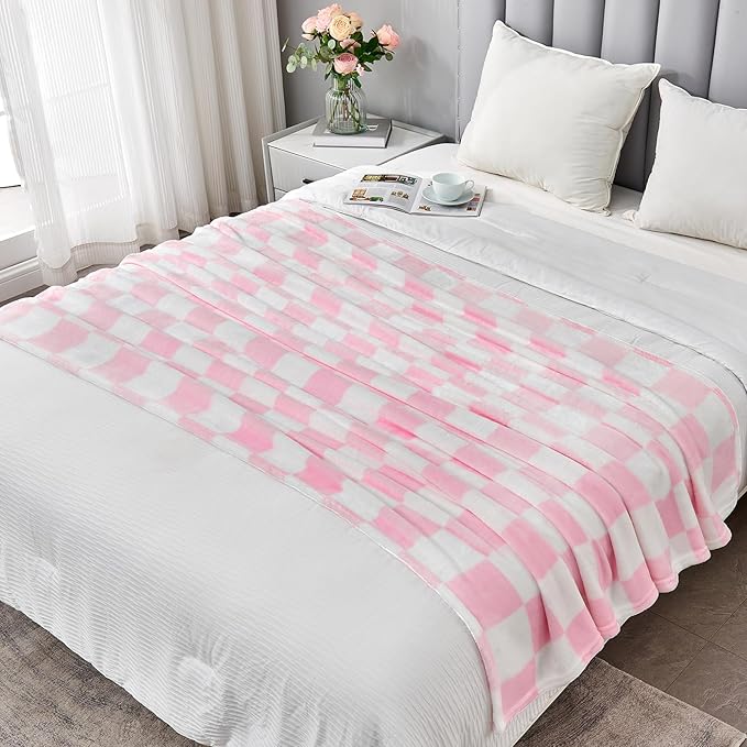 Pink Checkered Blanket, Soft Cozy Fleece Checkered Throw Blankets for Bed Sofa Couch Camping, Ultra Fluffy Throws for All Seasons, 60x80 Inch, Pink