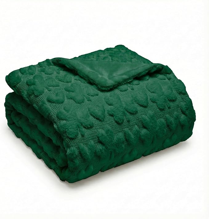 Horaldaily St. Patrick's Day Solid Blanket Throw, Drak Green Shamrock Heart Soft Fuzzy Plush Faux Fur Cozy Blankets for Couch Sofa Bed Lounging, Ideal Gifts for Kids Adults Wife Self, 50x60