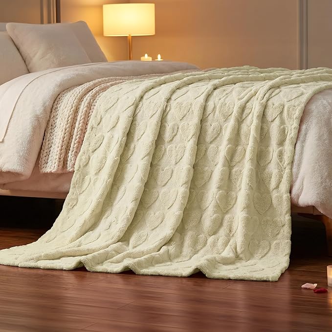 Horaldaily Valentine Blanket Throw, Beige Love Heart Soft Fuzzy Plush Faux Fur Cozy Blankets for Couch Sofa Bed Lounging, Ideal Gifts for Kids Adults Wife Self, 60x80