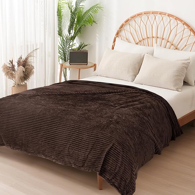 Vessia Flannel Fleece Twin Size Blanket, 300GSM Cozy Brown Stripe Bed Blanket for Couch, Sofa and Bed, Warm and Soft Chocolate Microfiber Ribbed Home Decor for All Season