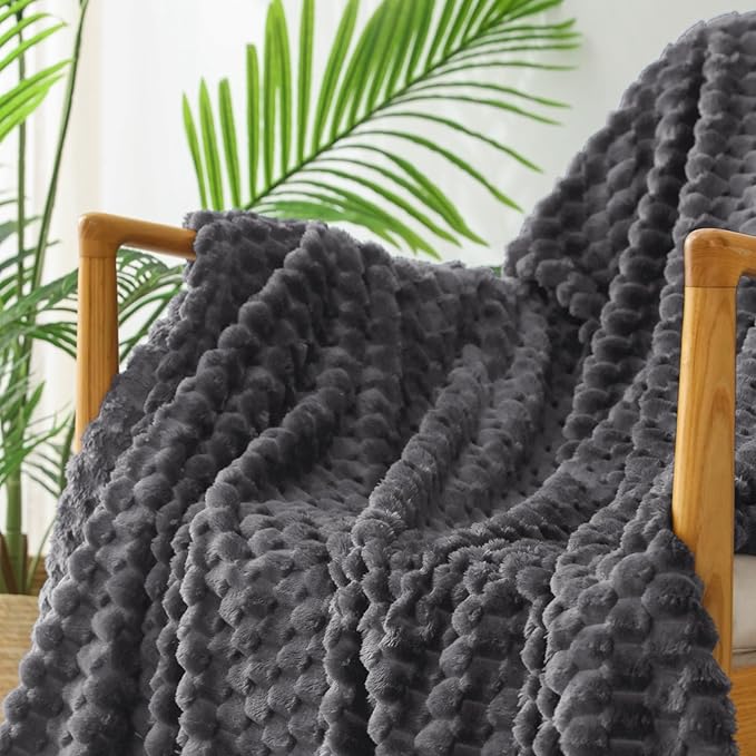 Exclusivo Mezcla Fleece California King Blanket for Bed, Oversized Fuzzy Grey Bed Blankets, Soft Cozy Plush Sofa Throws for All Seasons, 120x120 Inches