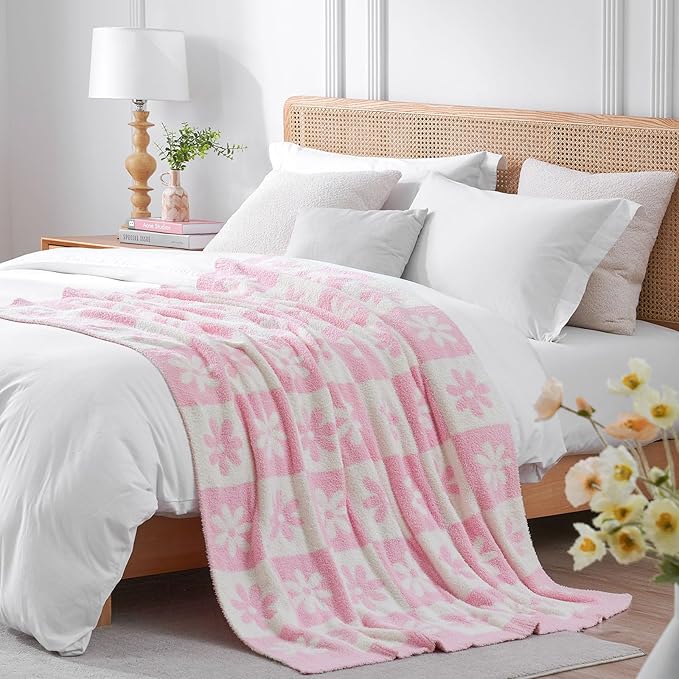 Snuggle Sac Checkered Blanket, Pink Flower Throw Blanket for Couch Plaid Microfiber Fluffy Warm Cozy Fuzzy Soft Throw Blanket Reversible Checkerered Blankets for Sofa, Chair, Bed, 60x80 inches