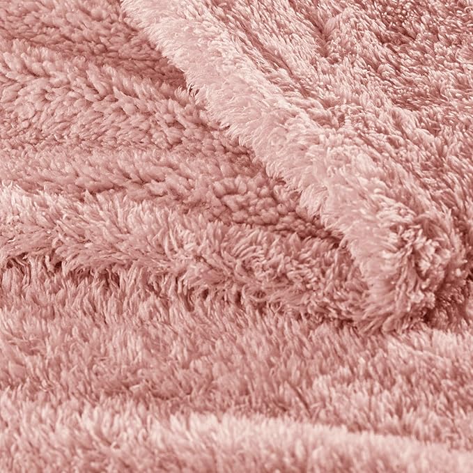 Exclusivo Mezcla Fleece Dusty Pink Throw Blanket for Couch Sofa, Ultra Soft, Lightweight and Fluffy Blankets for Women, All Season, 50x60 Inches