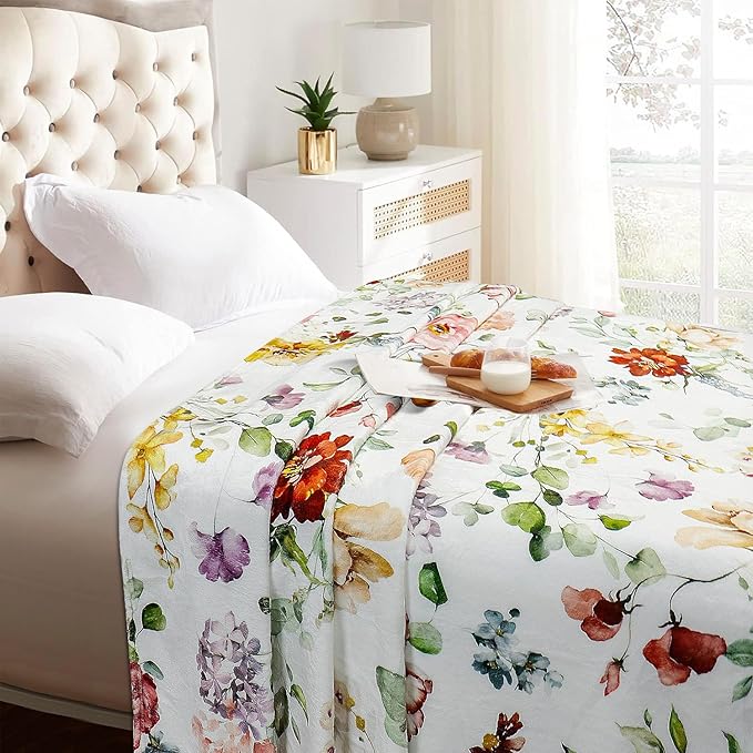 Watercolor Flowers Throw Blanket Botanical Floral Throw Blanket Ultra Soft Flannel Fleece Bed Blanket Cozy Fuzzy Plush Couch Cover Lightweight Wildflowers Plants Blanket for Sofa Bed 60" X 80"