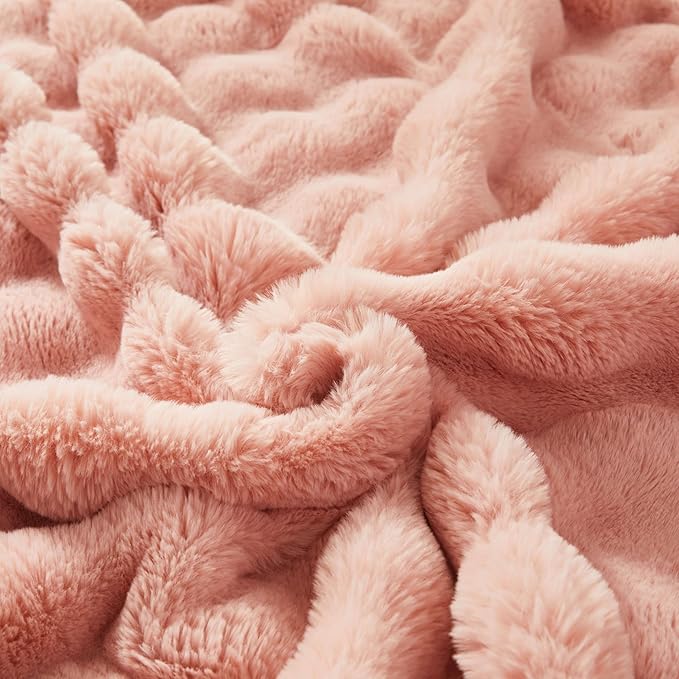 Faux Fur Throw Blanket for Couch Cozy Fuzzy Soft Plush Thick Fluffy Fleece Bubble Blanket for Sofa Bedroom Living Room, 63x79 Inches Pink