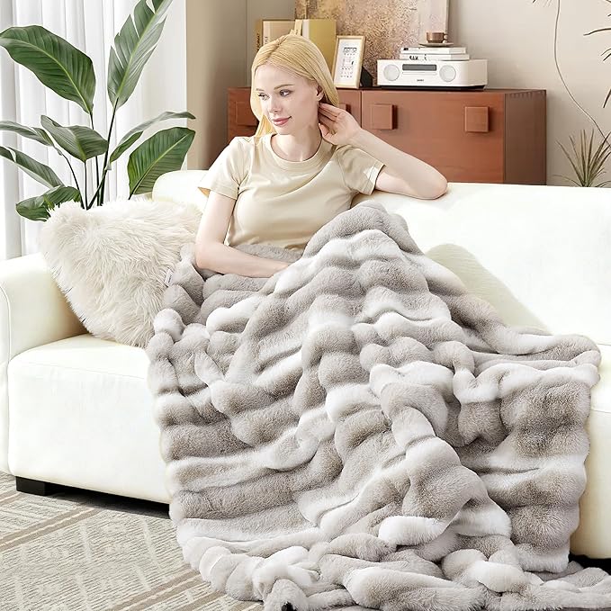 Faux Rabbit Fur Throw Blanket – 850GSM Thick & Warm, Ultra Soft Plush Blanket for Couch, Bed, Sofa, Ideal Gift for Women, 60" × 80", Grey