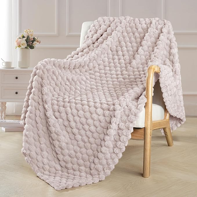 Exclusivo Mezcla Fleece Throw Blanket for Couch, Extra Large Fuzzy Camel Bed Blankets, Soft Cozy Plush Sofa Throws for All Seasons, 50x70 Inches