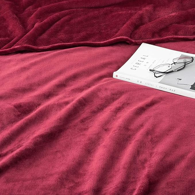 MOONLIGHT20015 Burgundy Fleece Blanket King Size – Soft 400 GSM Plush Microfiber King Size Blanket, Warm Lightweight King Blanket for The Bed, 108x90 Inches, Red