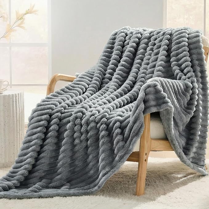 Gray Fleece Throw Blanket for Couch, 320GSM Super Soft Cozy Blanket for Home Decor, Perfect Cozy Gifts for Women Men Gifts, Lightweight All Season Couch Blanket, 50x60 Inches