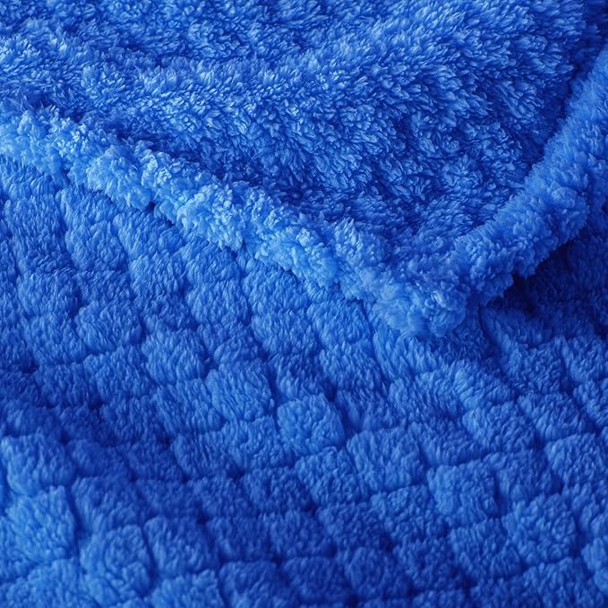 Exclusivo Mezcla Queen Size Fleece Blanket for Bed, Extra Soft Warm Decorative Fuzzy Blanket for Women, Lightweight Cozy Bedding Blankets, 90x90 Inches, Cobalt Blue