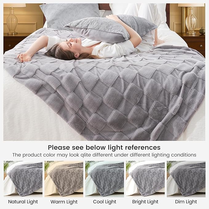 Cozy Bliss Checkered Faux Rabbit Fur Twin Blanket for Bed, Soft Fuzzy Blankets for Women Men, Furry Fleece Throw for Sofa Bedroom Living Room (60 * 80 Inches Light Grey)