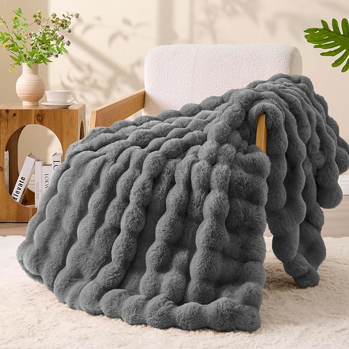 BEDELITE Faux Fur Throw Blanket, Soft Cozy Plush Dark Grey Bubble Blanket for Couch Sofa Bedroom Living Room Decor - 870GSM Thick Warm Fuzzy Fluffy Faux Rabbit Fur Blanket, 60x80 Inches
