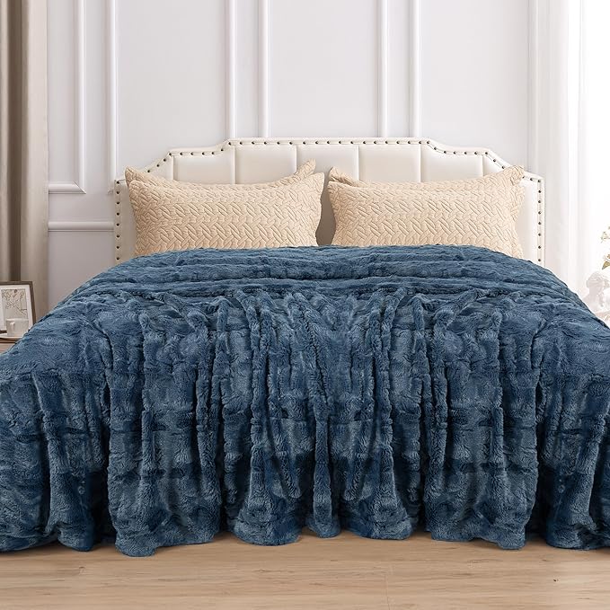 TOONOW Faux Fur Luxury Throw Blanket,Double Side Soft Fluffy Shaggy Fuzzy Blanket for Couch Sofa Bed (Navy, X-Large Twin Size)