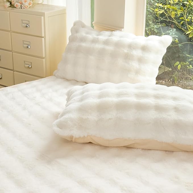 H&D Bedding Queen Sheet Set – 3 Piece Bed Sheets for Queen Size Bed, Luxury Soft and Breathable Faux Fur, Includes 1 Comfy Bubble Sheet, and 2 Pillowcases (Ivory, 3-Piece Set)