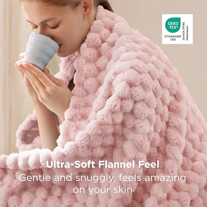 Bedsure Twin Blanket for Bed - 350GSM Fluffy Plush Bubble Blanket for College Dorm for Home Room Decor, GentleSoft Cute Fleece Soft Cozy Gifts for Women Girls, Pink, 60x80 Inches